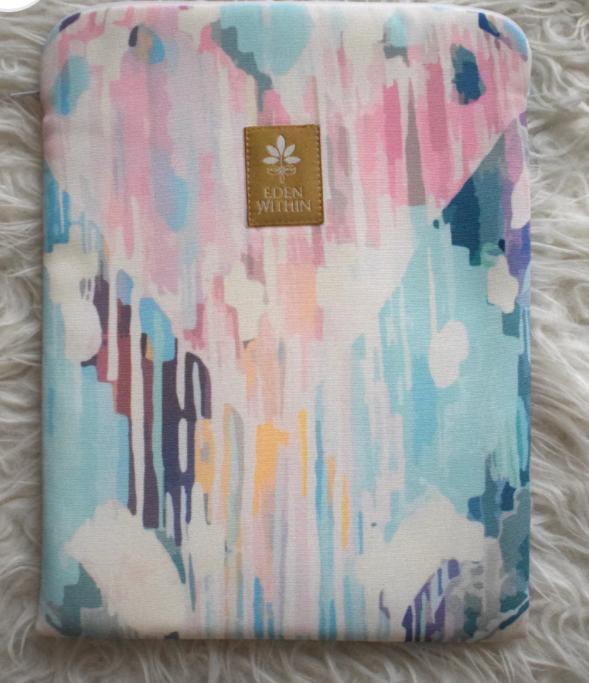 The artist Book sleeve - Kindle